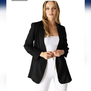Love Tree Women's Classic Black Blazer